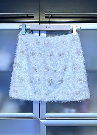 Prettylittlething нова ексклюзивна білосніжна спідниця