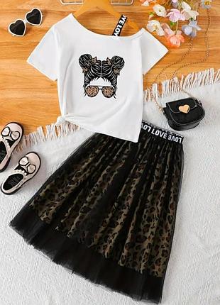 Костюм для дівчинки футболка та спідниця