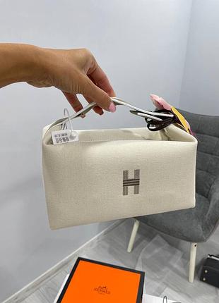 Косметичка брендова