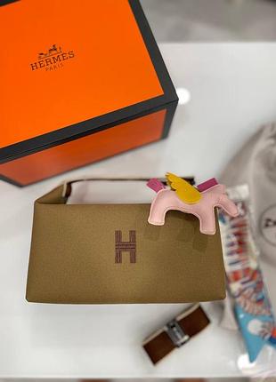 Косметичка брендова