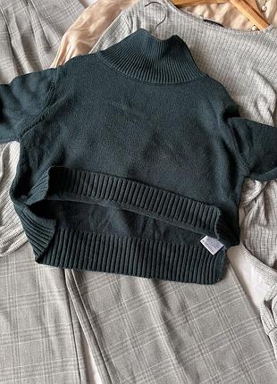 Темно зелений вкорочений светр 4