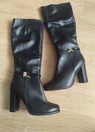 Кожаные сапоги