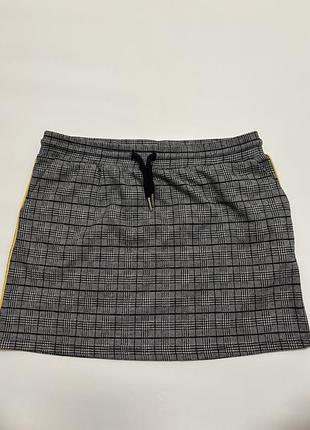 Гарна спідниця , на ріст 158, c&a, заміри можу кинути в чат) пишіть, все розкажу, все покажу ☺️