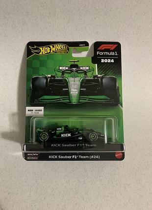 Колекційна машинка болід formula 1 kick sauber team (#24) hot wheels premium