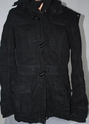 Жіноча осіння куртка