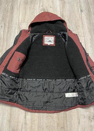 Фірмова куртка 3