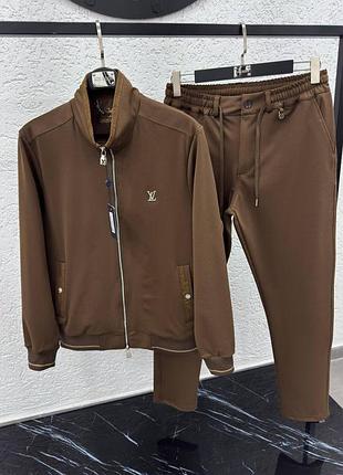 Спортивний костюм брендовий