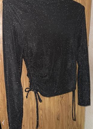 Блузка з блискітками на завʼязках