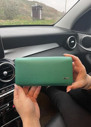 Шкіряний жіночий  гаманець кардінал