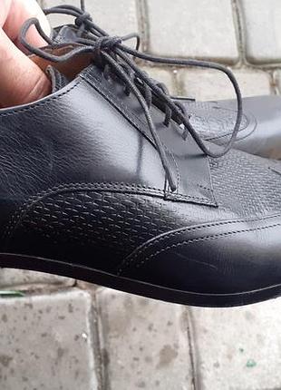 Новые черные мужские кожаные туфли marks & spencer collection luxury. uk 8-42р.ст.28,5см.