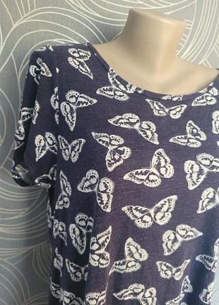 Бабочки модная красивая футболка
