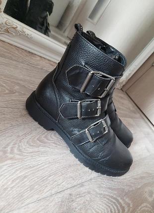 Демисезонные кожаные ботинки ботинки