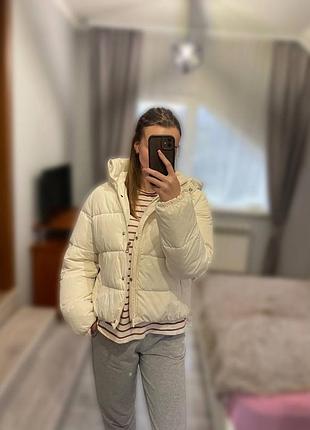 Куртка жіноча