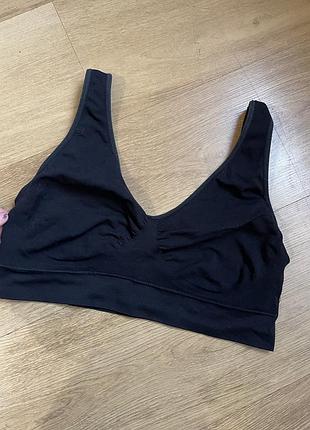 Топ чорний бра на широких лямках розмір л