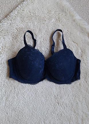 Бюстгальтер на шикарний бюст