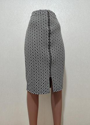 Красивая юбка с биркой