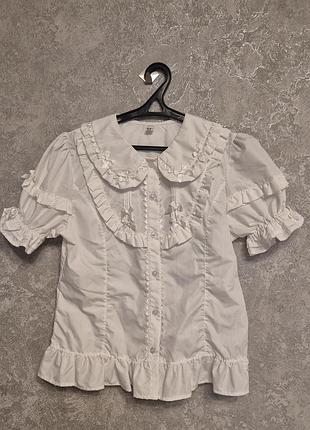 Белая блуза в стиле лолита