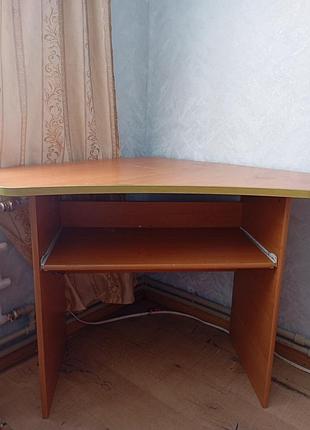 Стол письменный