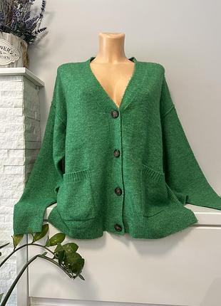 Кардиган на ґудзики