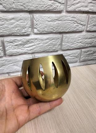 Красивый подсвечник из латуни