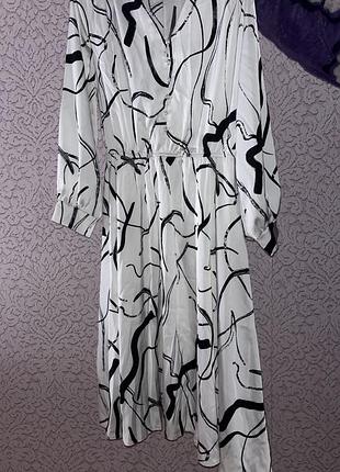 Атласна сукня