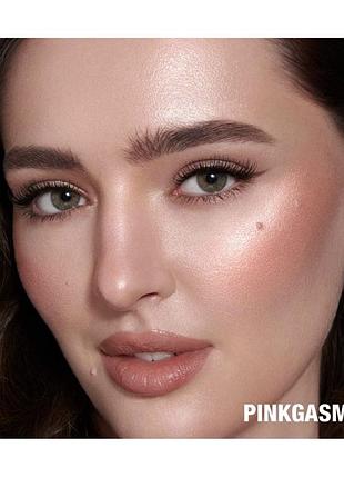 Рідкі румʼяна хайлайтер charlotte tilbury beauty light wand pinkgasm