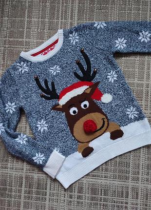 Новорічний светр з оленем і дзвіночками