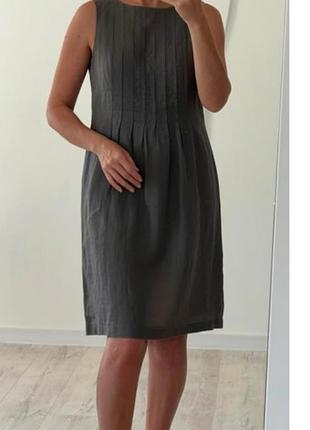 Платье серое , шерсть , banana republic