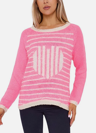 Ярко-розовый свитерок с сердечком