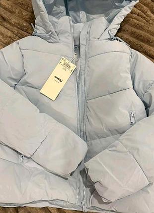 Красивая куртка теплая