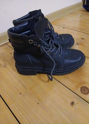 Ботинки 39 размер