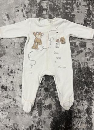 Плюшевий чоловічок молочного кольору 3-6 міс