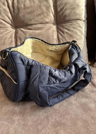 Спортивна сумка середнього розміру синього кольору