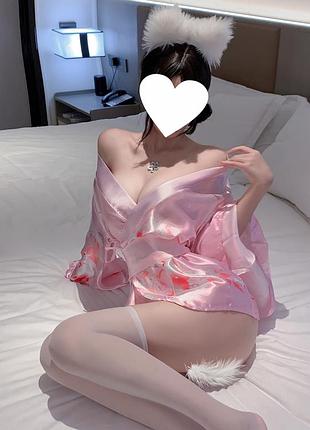 Халат в виде кимоно розовое + стринги + чулки 10/050