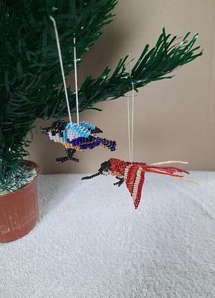Птах із бісеру іграшка на ялинку синиця колібрі