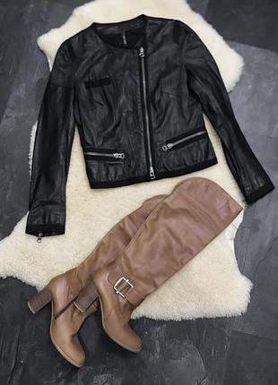 Шкіряна  куртка. marccain