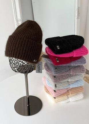 Женская зимняя шапка ангорка