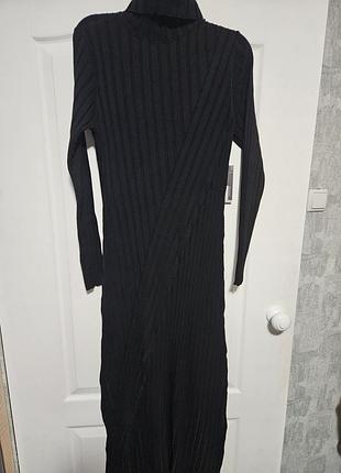 Новые теплые платья с воротничком