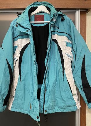 Спортивна / лижна куртка