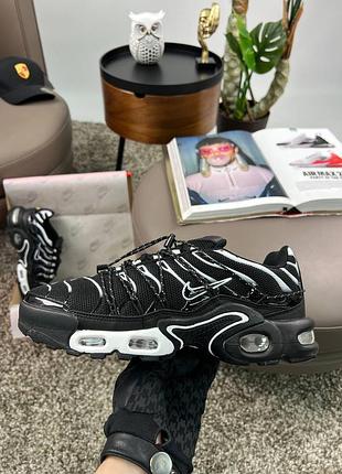 Nike air max plus tn lace toggle white black