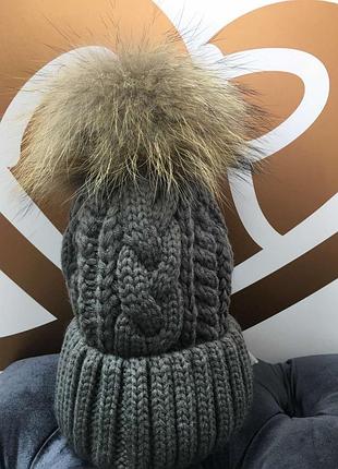 Шапка з нат.бумбоном