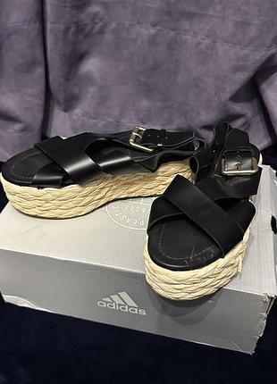 Босоніжки zara з плетеною підошвою 36 розмір