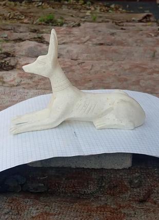 Статуя египетского бога анубиса ручной работы из алебастра из каменной крошки