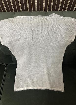 Легка, тепла майка з кід мохеру зігріє вас у зимку