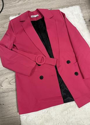 Жакет цвета фуксия