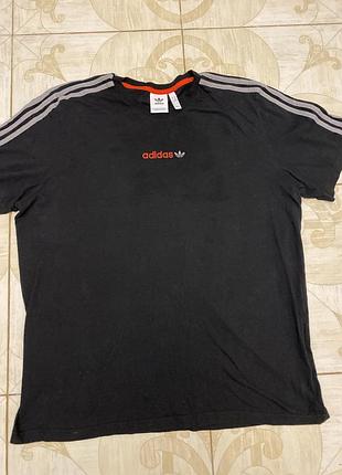 Футболка adidas