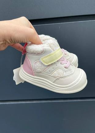 Теплые зимние ботинки для девочек