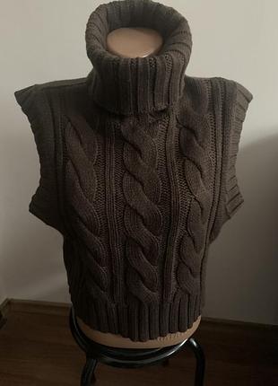 Гольф безрукавка шоколадного кольору