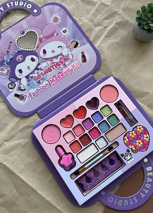 Набор косметики куроме