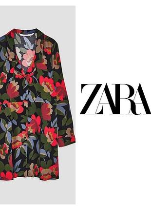 Платье-рубашка с ярким цветочным принтом